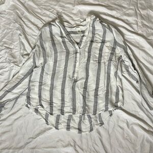 H & M long sleeve blouse